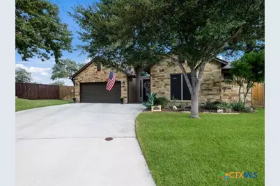 2726 Royalwood Drive, New Braunfels, TX 78132 - Photo 2
