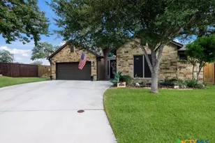 2726 Royalwood Dr, New Braunfels, TX 78132 - Photo 2