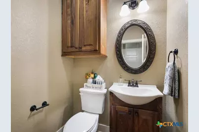 2726 Royalwood Drive, New Braunfels, TX 78132 - Photo 22