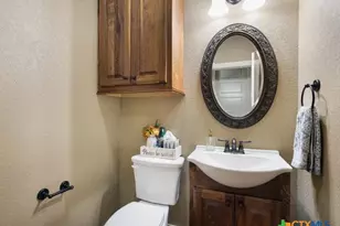 2726 Royalwood Dr, New Braunfels, TX 78132 - Photo 22