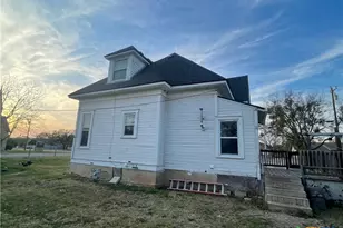 215 W Main St, Lometa, TX 76853 - Photo 36