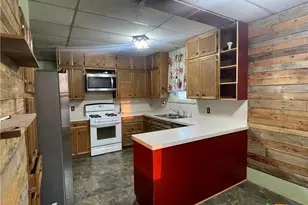 215 W Main St, Lometa, TX 76853 - Photo 12