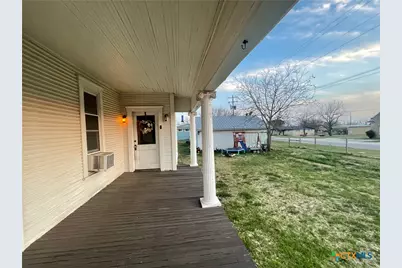 215 W Main Street, Lometa, TX 76853 - Photo 8