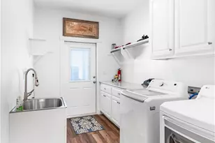 720 W Main St, Port O'Connor, TX 77982 - Photo 18