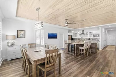 720 W Main Street, Port O'Connor, TX 77982 - Photo 6