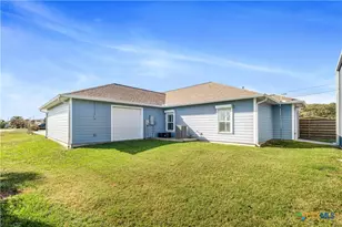 720 W Main St, Port O'Connor, TX 77982 - Photo 22