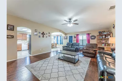 105 Lignite Drive, Jarrell, TX 76537 - Photo 6