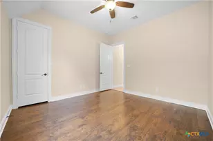 2725 Saddlehorn Drive, Seguin, TX 78155 - Photo 34