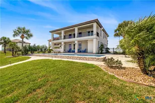 559 W Lago Loop Rd, Port O'Connor, TX 77982 - Photo 38