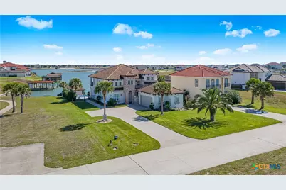 559 W Lago Loop Road, Port O'Connor, TX 77982 - Photo 2