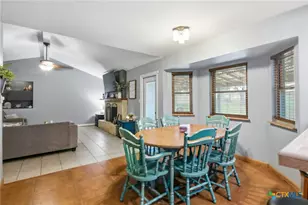 417 Dove Dr, Victoria, TX 77905 - Photo 12