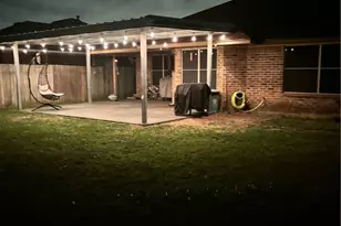 210 Nantucket Ave, Victoria, TX 77904 - Photo 22