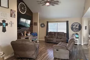 210 Nantucket Ave, Victoria, TX 77904 - Photo 6