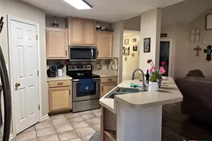 210 Nantucket Ave, Victoria, TX 77904 - Photo 10