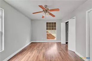 1307 E Avenue G, Killeen, TX 76541 - Photo 10