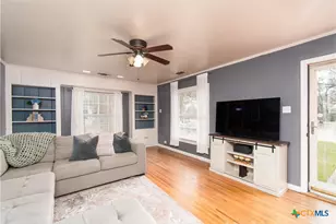 417 E 14th Ave, Belton, TX 76513 - Photo 4