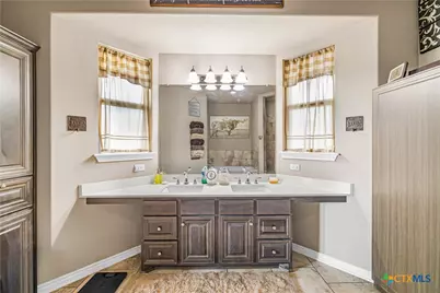 1032 Levi Sloan Road, Victoria, TX 77904 - Photo 10