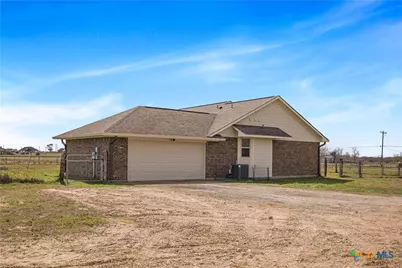 1032 Levi Sloan Road, Victoria, TX 77904 - Photo 22