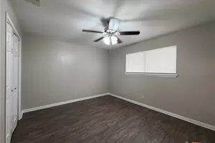 111 Lancelot St, Victoria, TX 77904 - Photo 6