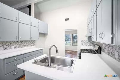 1106 Renee Street, Seguin, TX 78155 - Photo 14