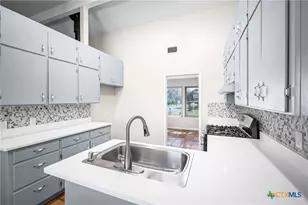 1106 Renee St, Seguin, TX 78155 - Photo 14