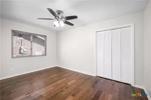 1106 Renee St, Seguin, TX 78155 - Photo 24