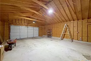 614 Red Oak Woods, Canyon Lake, TX 78133 - Photo 32