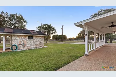 13035 E Tonne Drive, New Braunfels, TX 78132 - Photo 30