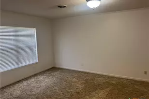 1209 E Morgan Ave, Cuero, TX 77954 - Photo 12