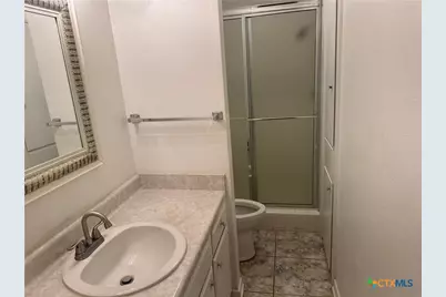 1209 E Morgan Avenue, Cuero, TX 77954 - Photo 8