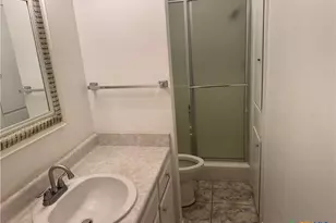 1209 E Morgan Ave, Cuero, TX 77954 - Photo 8