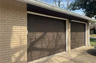 1209 E Morgan Ave, Cuero, TX 77954 - Photo 20