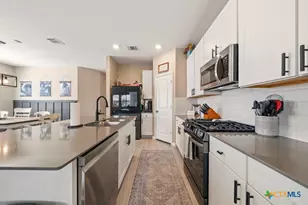 9109 Honey Mesquite, Seguin, TX 78155 - Photo 10