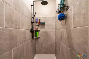 9109 Honey Mesquite, Seguin, TX 78155 - Photo 20