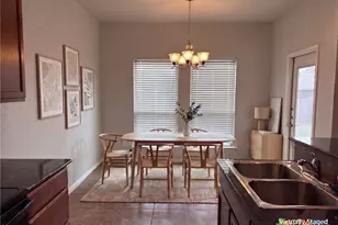8107 Hawthorn, Temple, TX 76502 - Photo 10