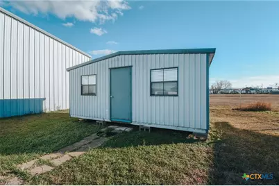 13102 N Navarro, Victoria, TX 77904 - Photo 48