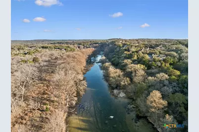 358 Mariposa Loop, New Braunfels, TX 78132 - Photo 4