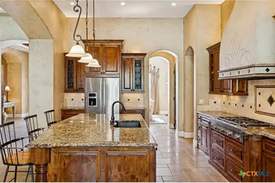 358 Mariposa Loop, New Braunfels, TX 78132 - Photo 16