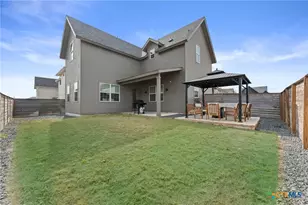 415 Alexander Ave, New Braunfels, TX 78130 - Photo 4