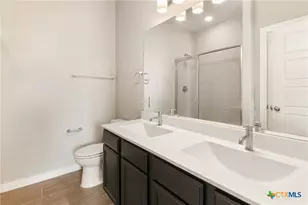 541 Creekside Frst, New Braunfels, TX 78130 - Photo 12