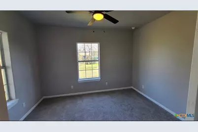 205 E Martin Luther King Jr Boulevard, Taylor, TX 76574 - Photo 8