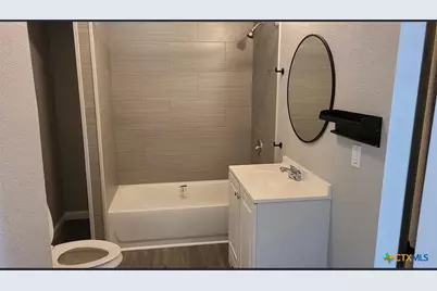 205 E Martin Luther King Jr Boulevard, Taylor, TX 76574 - Photo 14