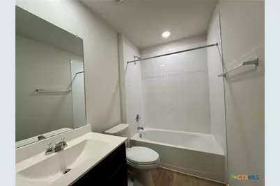 713 Signe, Seguin, TX 78155 - Photo 10