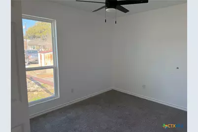 809 W Avenue D, Belton, TX 76513 - Photo 18