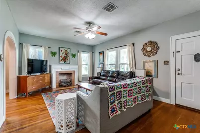 1106 S 11th Street, Temple, TX 76504 - Photo 6