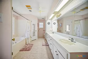 540 Royal Rd, Port Lavaca, TX 77979 - Photo 28