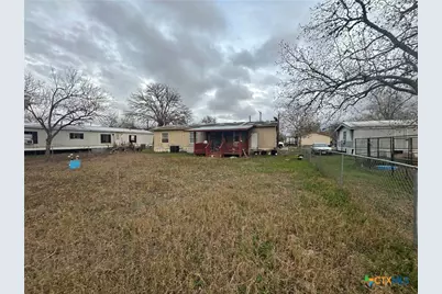 514 S Gonzales Street, Cuero, TX 77954 - Photo 2