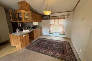 514 S Gonzales St, Cuero, TX 77954 - Photo 4