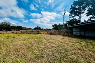 607 Quail Meadow Rd, Seadrift, TX 77983 - Photo 40