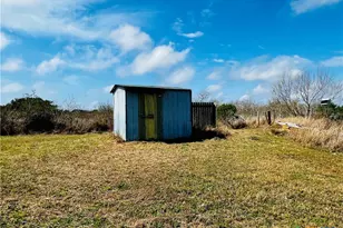 607 Quail Meadow Rd, Seadrift, TX 77983 - Photo 20